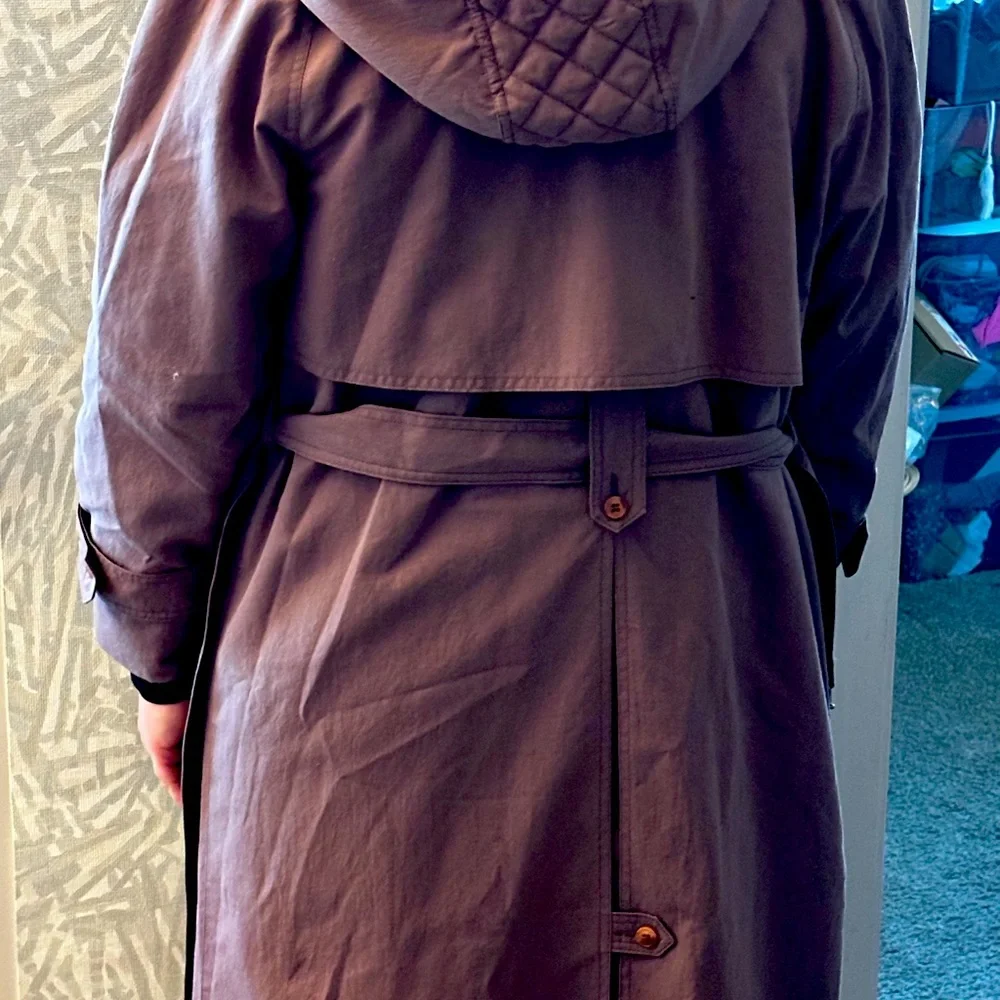 Vintage, London Fog Trench Coat, women’s size 8 - Picture 3 of 5
